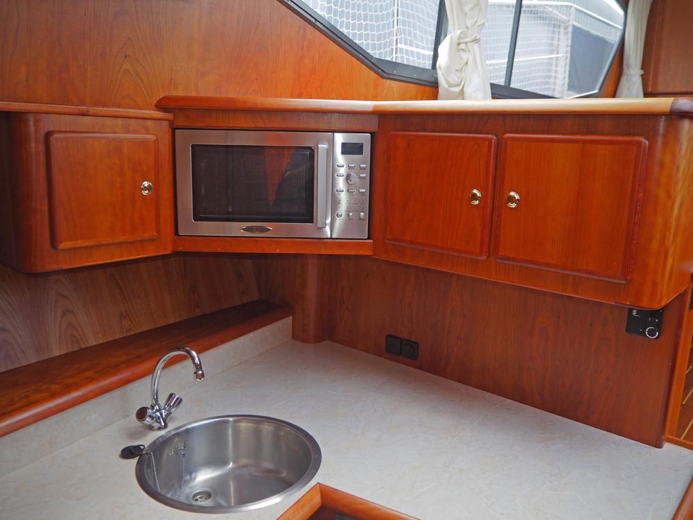 Cabin en avant, H&eacute;bergements